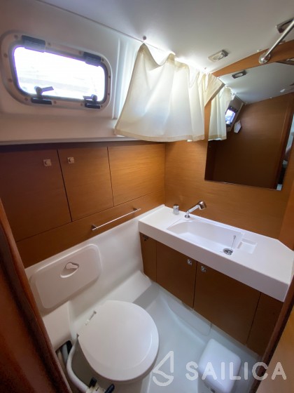Sun Odyssey 479 - Yacht Charter Sailica