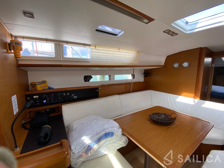 Sun Odyssey 479 - Yacht Charter Sailica