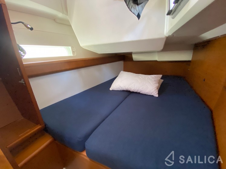 Sun Odyssey 479 - Yacht Charter Sailica