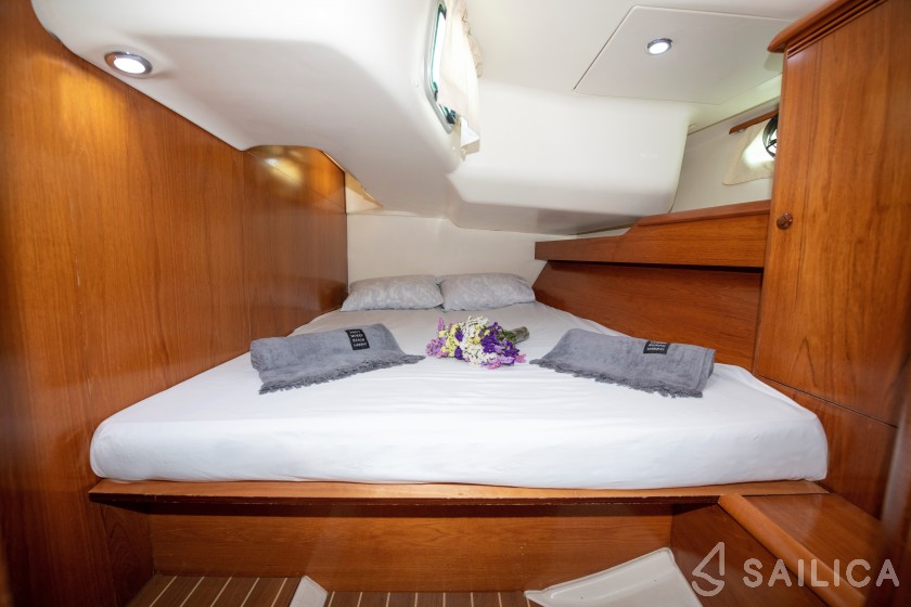 Sun Odyssey 49 - Yacht Charter Sailica