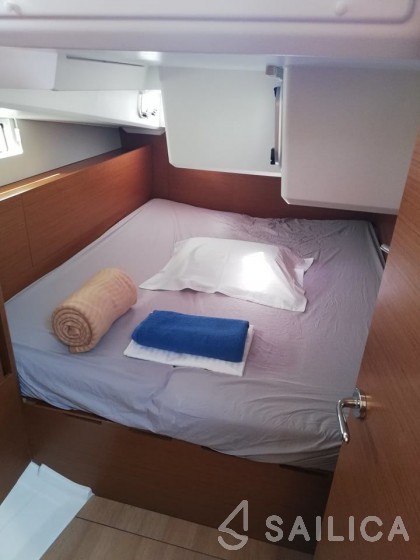 Sun Odyssey 490 - Yacht Charter Sailica