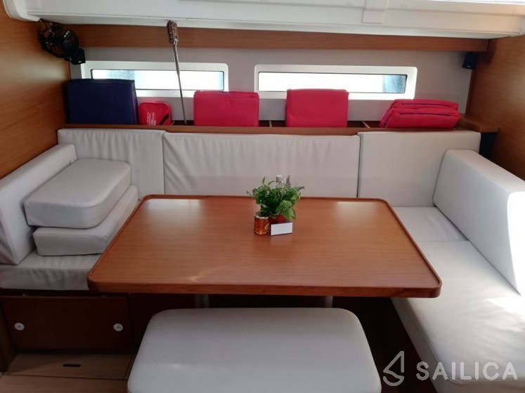 Sun Odyssey 490 - Yacht Charter Sailica