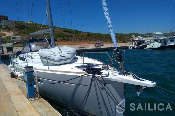 Sun Odyssey 519 - Yacht Charter Sailica
