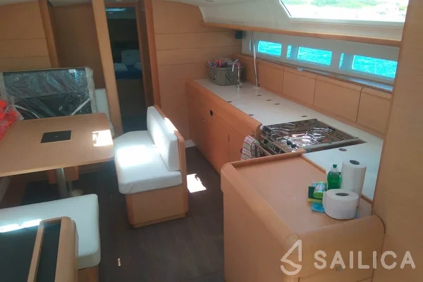 Sun Odyssey 519 - Yacht Charter Sailica