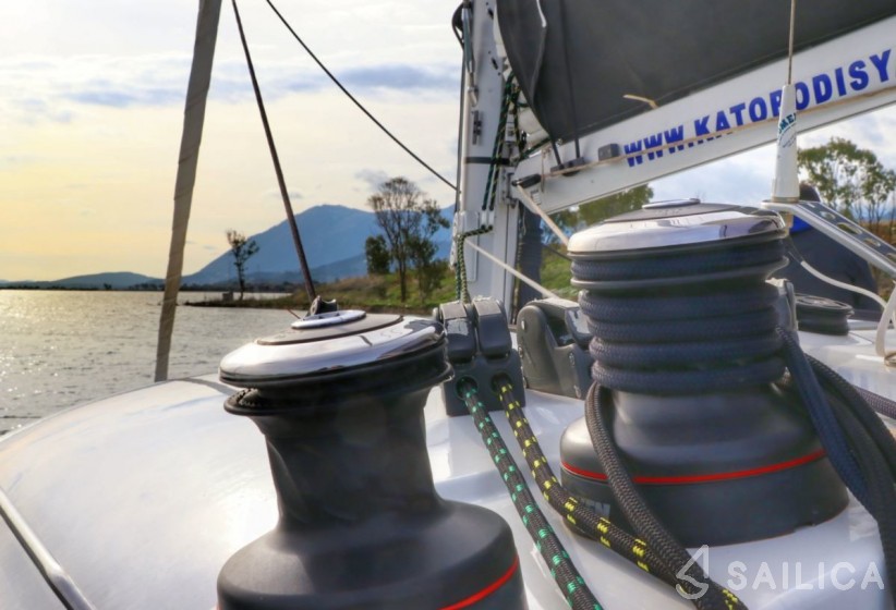 Lagoon 380 - Yacht Charter Sailica