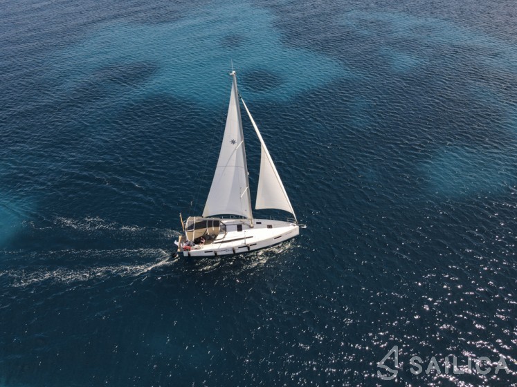 Sun Odyssey 410 - Yacht Charter Sailica