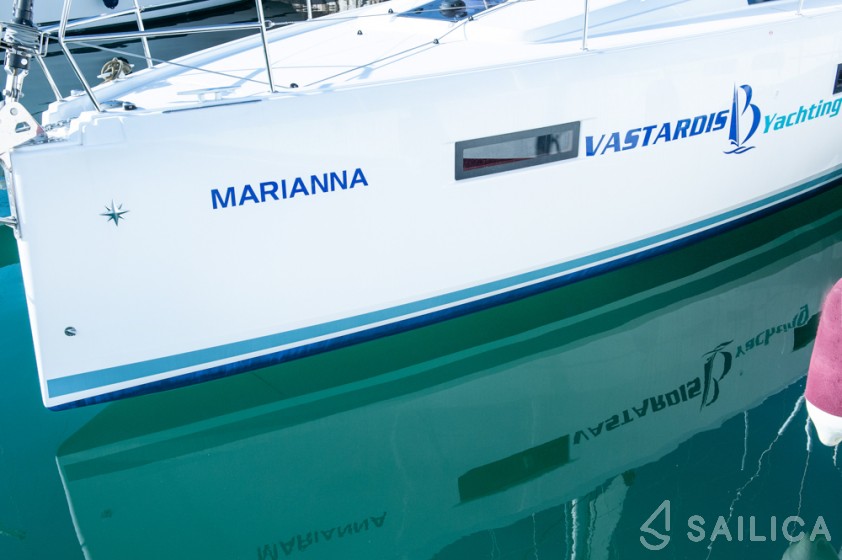 Sun Odyssey 410 - Yacht Charter Sailica