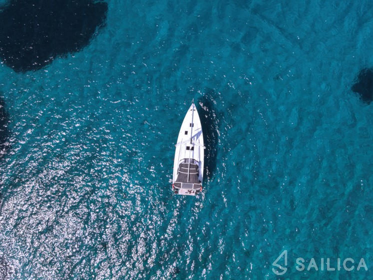 Sun Odyssey 410 - Yacht Charter Sailica