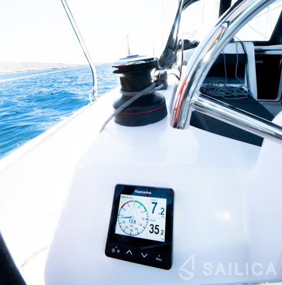 Sun Odyssey 410 - Yacht Charter Sailica