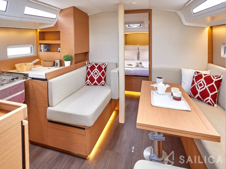 Sun Odyssey 410 - Yacht Charter Sailica