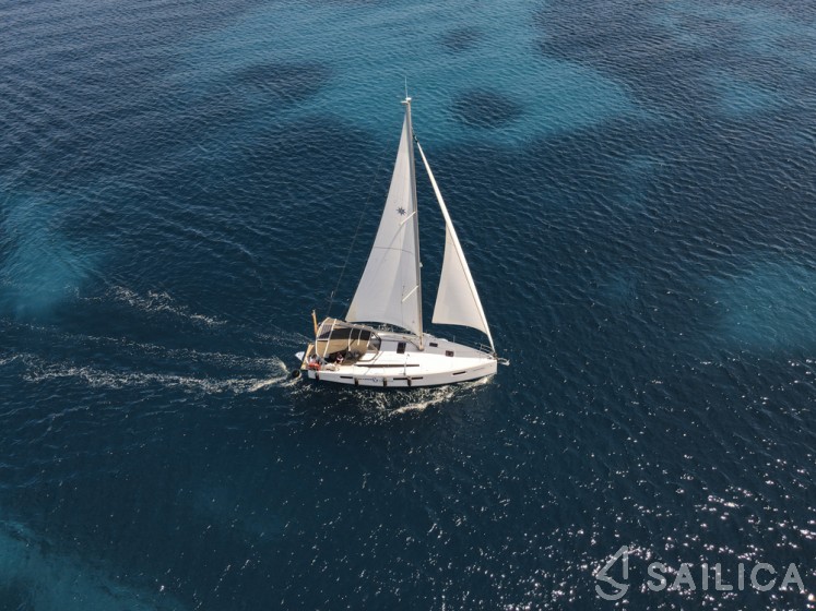 Sun Odyssey 410 - Yacht Charter Sailica