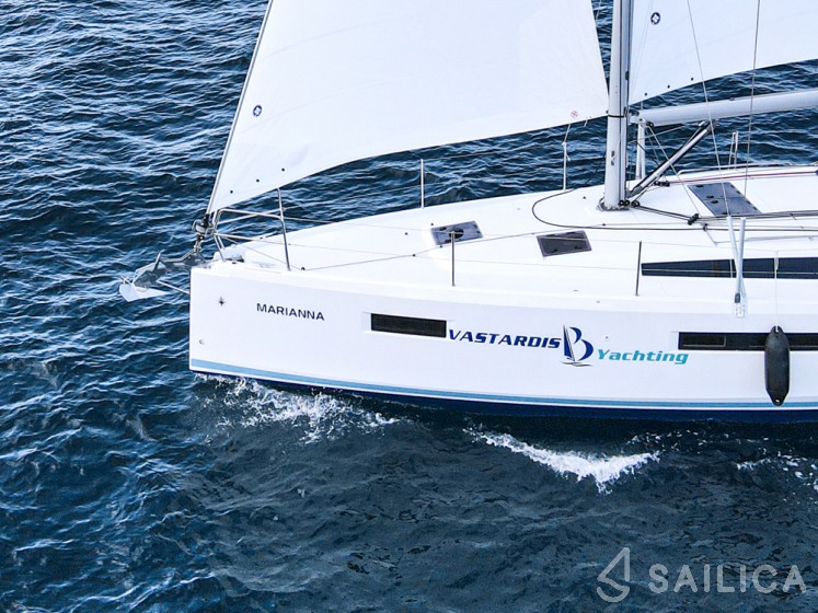 Sun Odyssey 410 - Yacht Charter Sailica