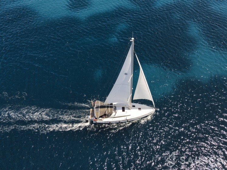 Sun Odyssey 410 - Yacht Charter Sailica