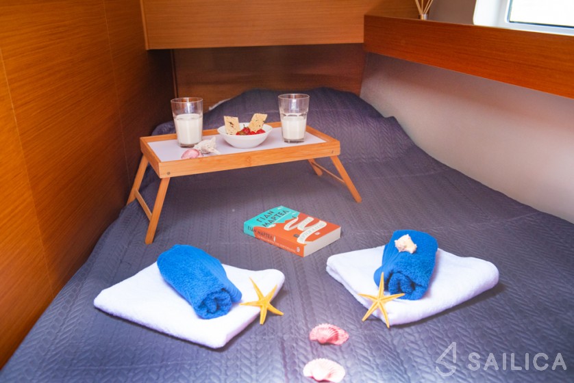 Sun Odyssey 490 - Yacht Charter Sailica