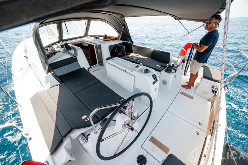Sun Odyssey 490 - Yacht Charter Sailica