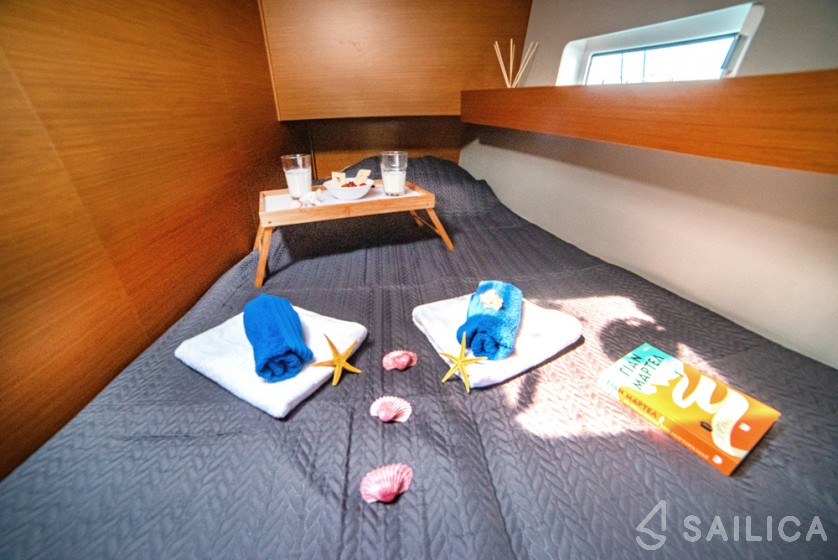 Sun Odyssey 490 - Yacht Charter Sailica