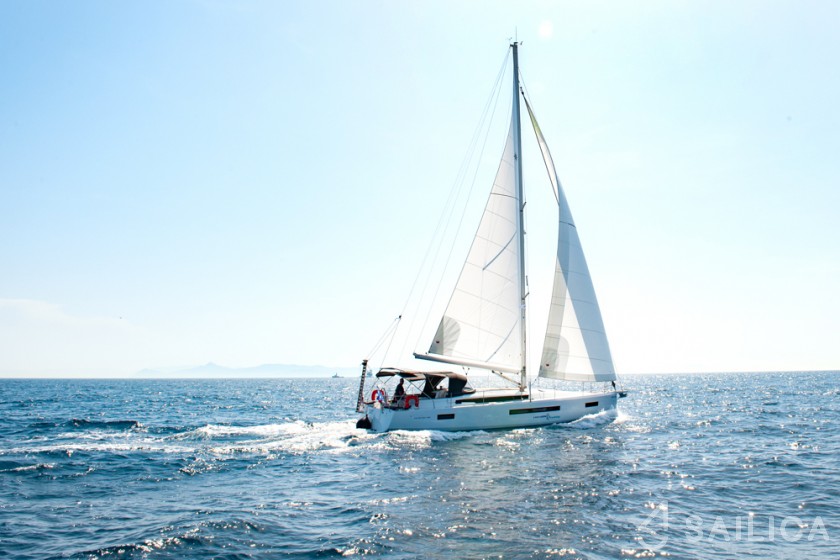 Sun Odyssey 490 - Yacht Charter Sailica
