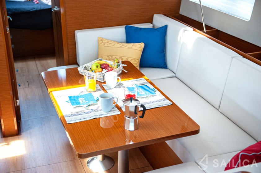 Sun Odyssey 490 - Yacht Charter Sailica