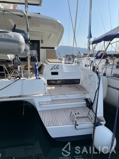 Lagoon 42 - Yacht Charter Sailica