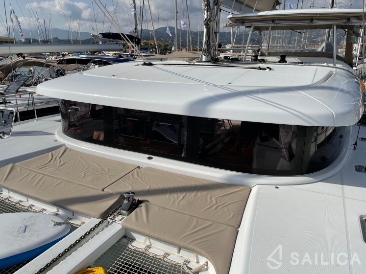 Lagoon 42 - Yacht Charter Sailica