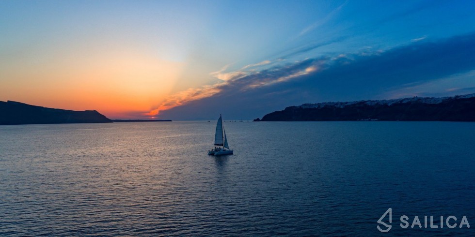 Lagoon 42 - Yacht Charter Sailica