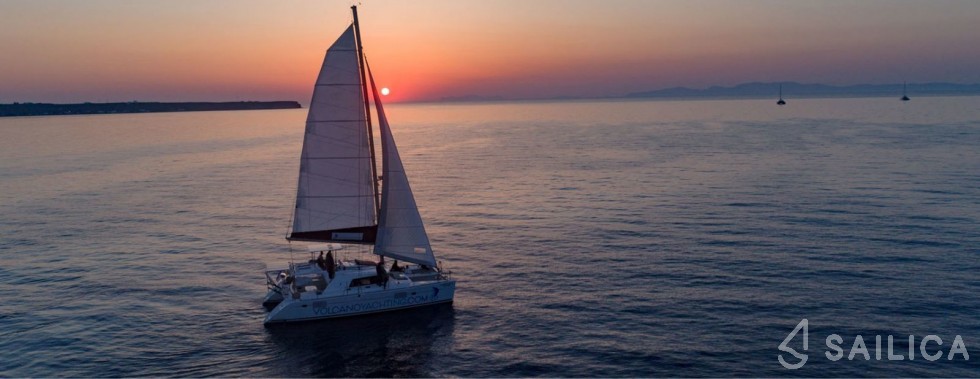 Lagoon 42 - Yacht Charter Sailica