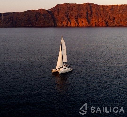 Lagoon 42 - Yacht Charter Sailica