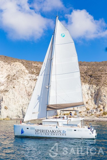 Lagoon 450  Flybridge - Yacht Charter Sailica