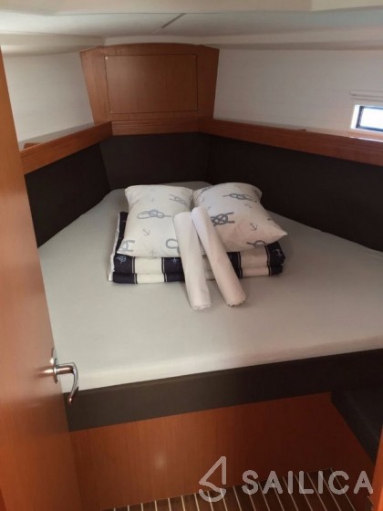 Bavaria 37 Cruiser - Yacht Charter Sailica