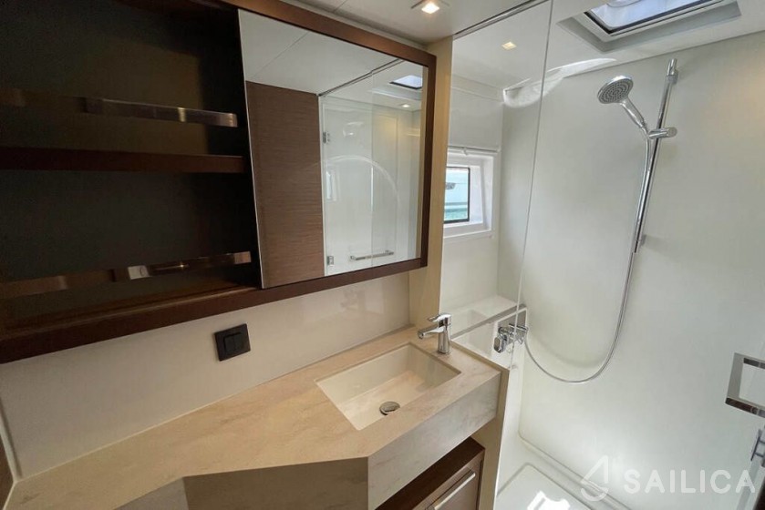 Lagoon 46  - Yacht Charter Sailica