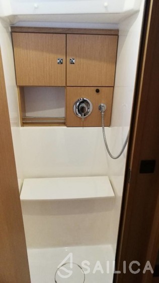 Bavaria Cruiser 46 - Yacht Charter Sailica