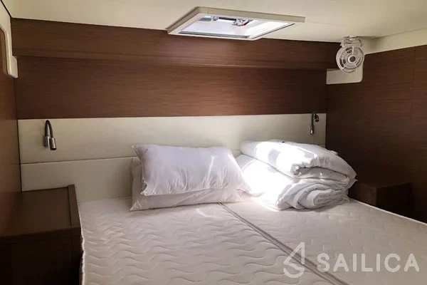 Lagoon 52F - Yacht Charter Sailica