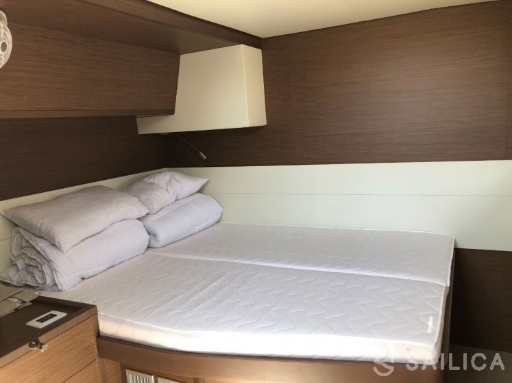 Lagoon 52F - Yacht Charter Sailica