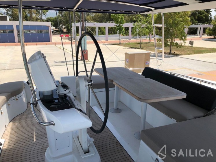 Lagoon 52F - Yacht Charter Sailica