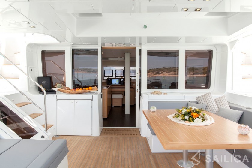 Lagoon 52F - Yacht Charter Sailica