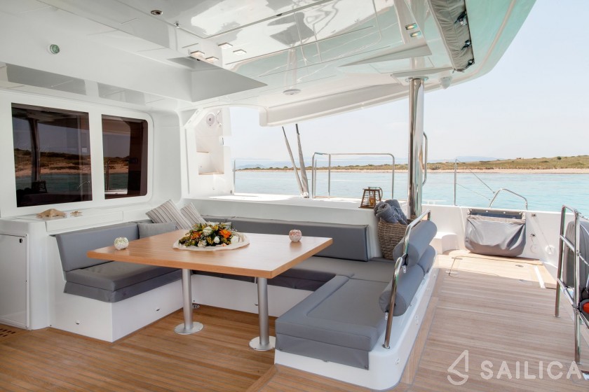 Lagoon 52F - Yacht Charter Sailica