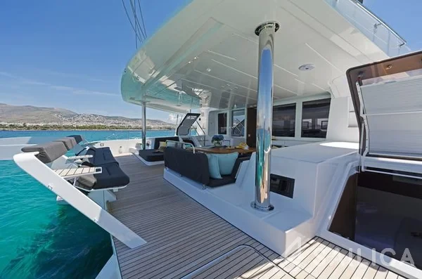 Lagoon 52F - Yacht Charter Sailica