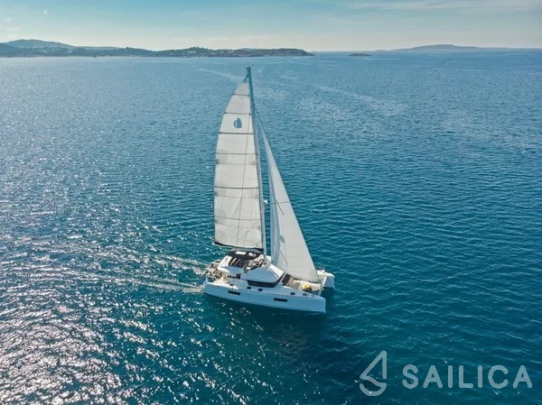 Lagoon 52F - Yacht Charter Sailica