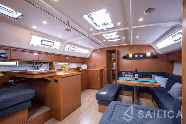 Bavaria 51 Cruiser - Yacht Charter Sailica