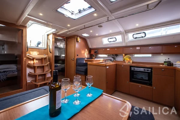 Bavaria 51 Cruiser - Yacht Charter Sailica