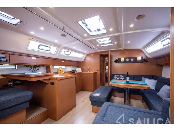 Bavaria 51 Cruiser - Yacht Charter Sailica