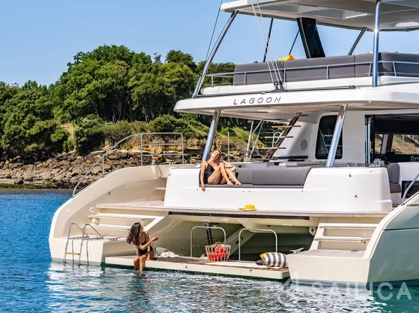 Lagoon Sixty 5 - Yacht Charter Sailica