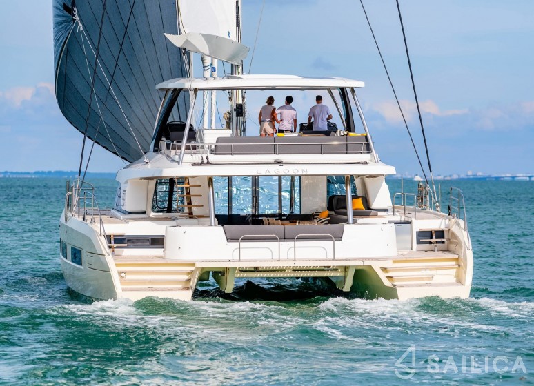 Lagoon Sixty 5 - Yacht Charter Sailica