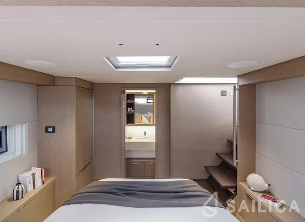 Lagoon Sixty 5 - Yacht Charter Sailica