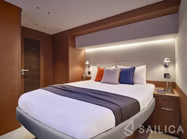 Lagoon Sixty 5 - Yacht Charter Sailica