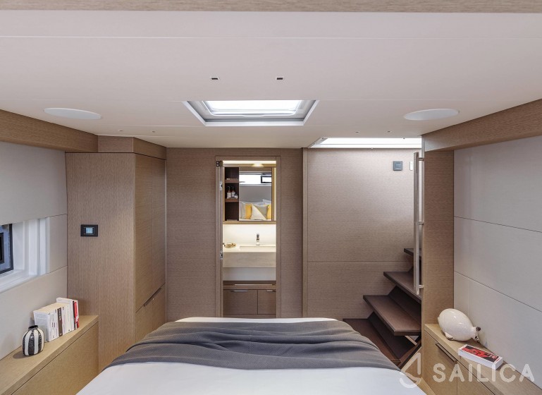 Lagoon Sixty 5 - Yacht Charter Sailica