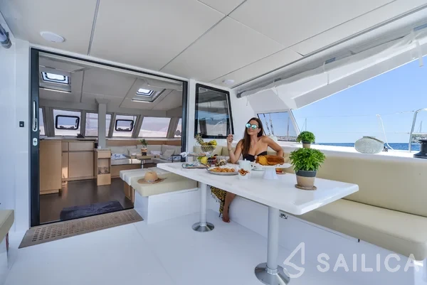 Nautitech 46 Fly - Yacht Charter Sailica