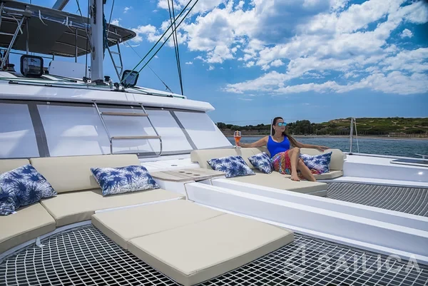Nautitech 46 Fly - Yacht Charter Sailica