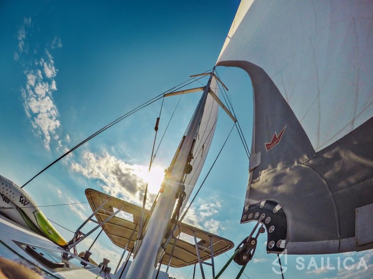 Nautitech 46 Fly - Yacht Charter Sailica