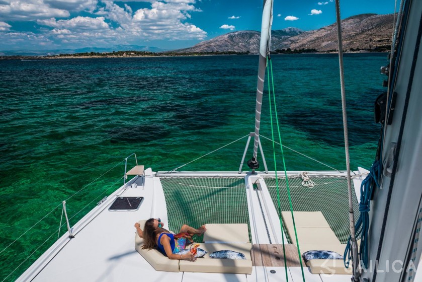 Nautitech 46 Fly - Yacht Charter Sailica